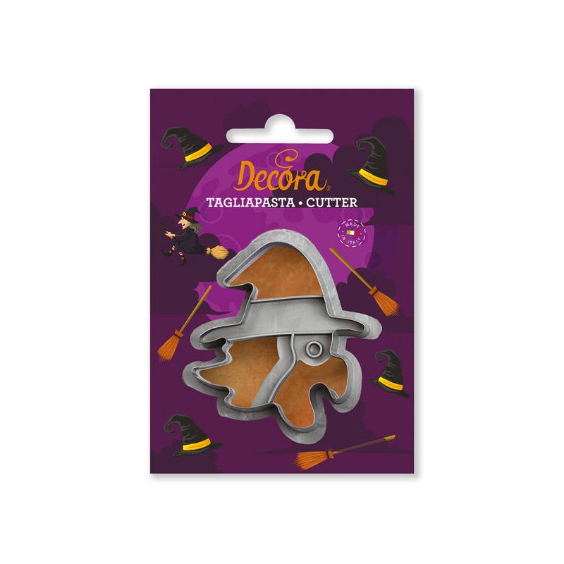 TAGLIAPASTA BEFANA-STREGA 8x2,2cm DECORA