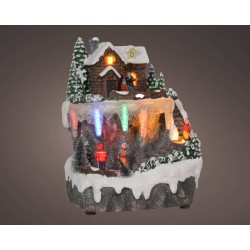 VILLAGGIO MONTAGNA CON BAITA LUCI E MOVIMENTO...