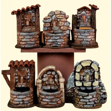 FONTANA CON POMPA IN RESINA 9x7X10cm 6 MOD.