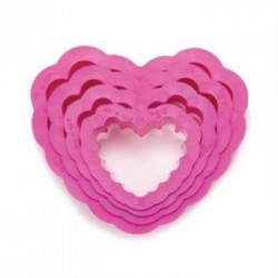 TAGLIAPASTA CUORE FESTONATO SET 4pz 4/5/6/8cm